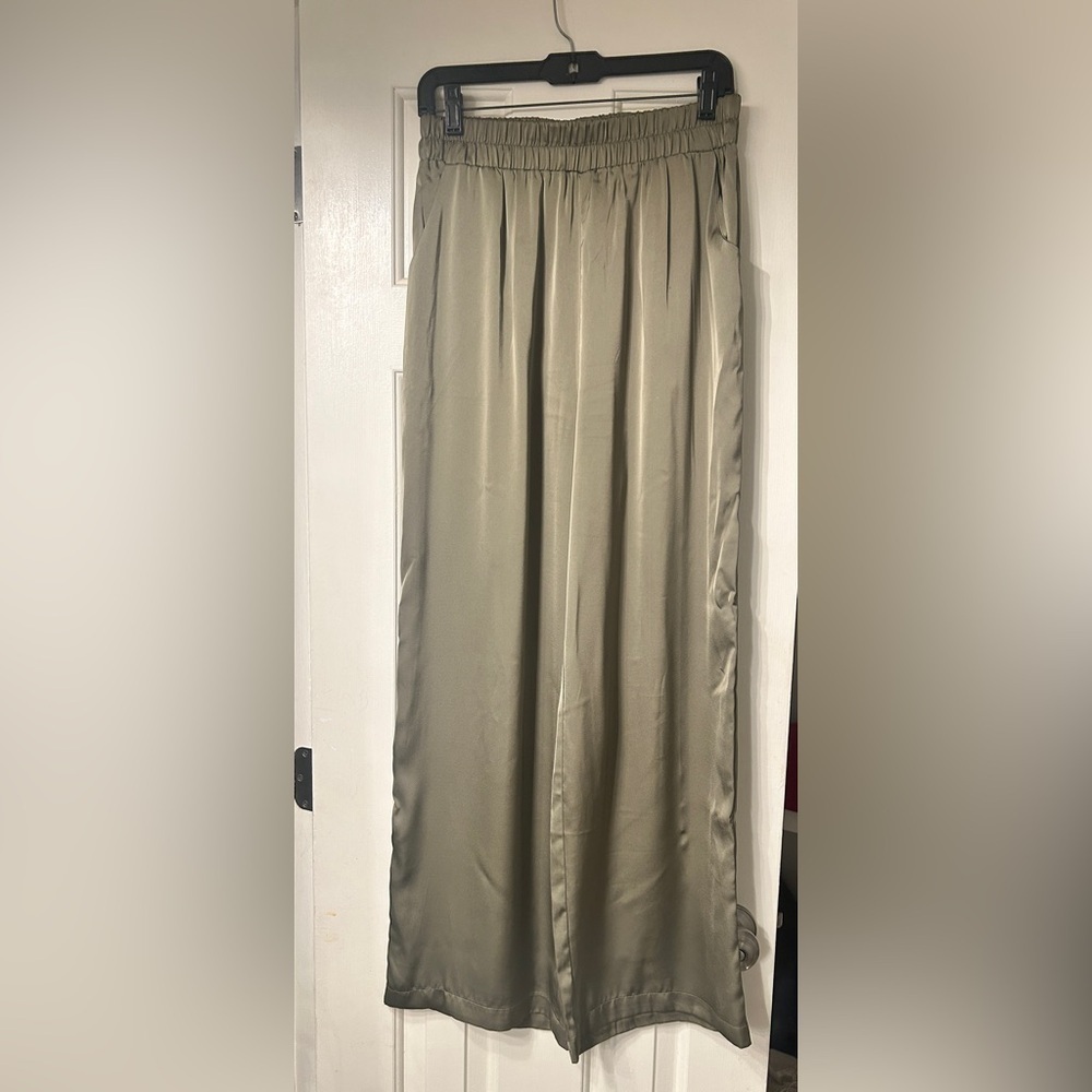Little Miss Perfect Olive Green Pants Size Large - Picture 6 of 8
